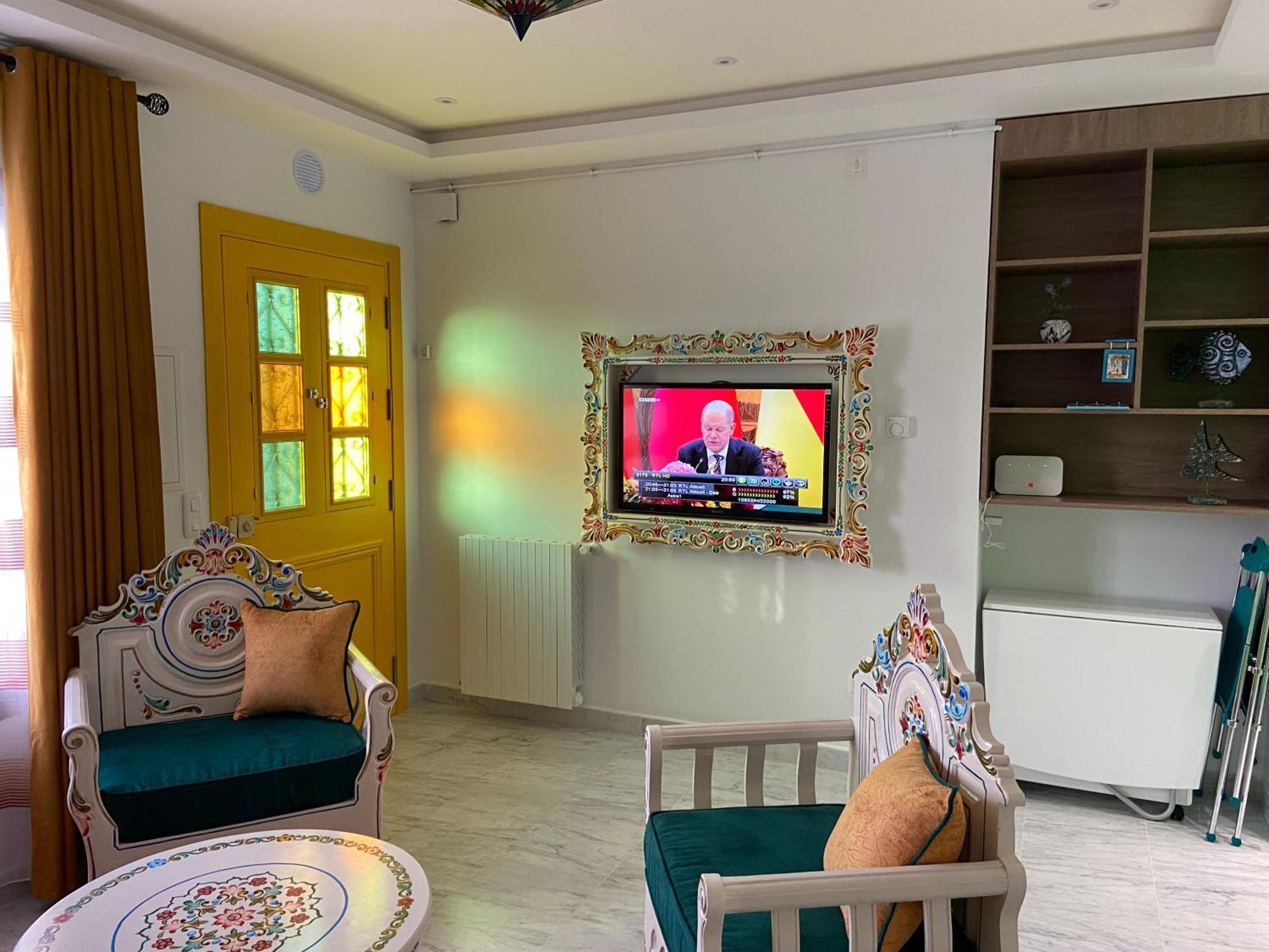 Marsa-Sidi Bousaid Cosy Authentic Apartment La Marsa Esterno foto